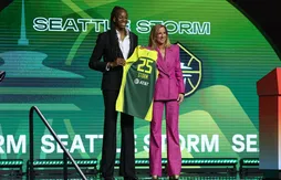 Dominique Malonga plébiscitée dans le sondage des GM de la WNBA
