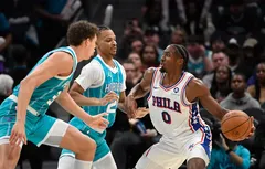 Le tandem Maxey/George éteint l’enthousiasme des Hornets
