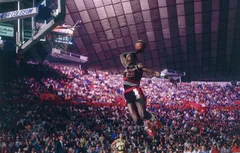 Portrait | Clyde Drexler, un planeur sur les parquets