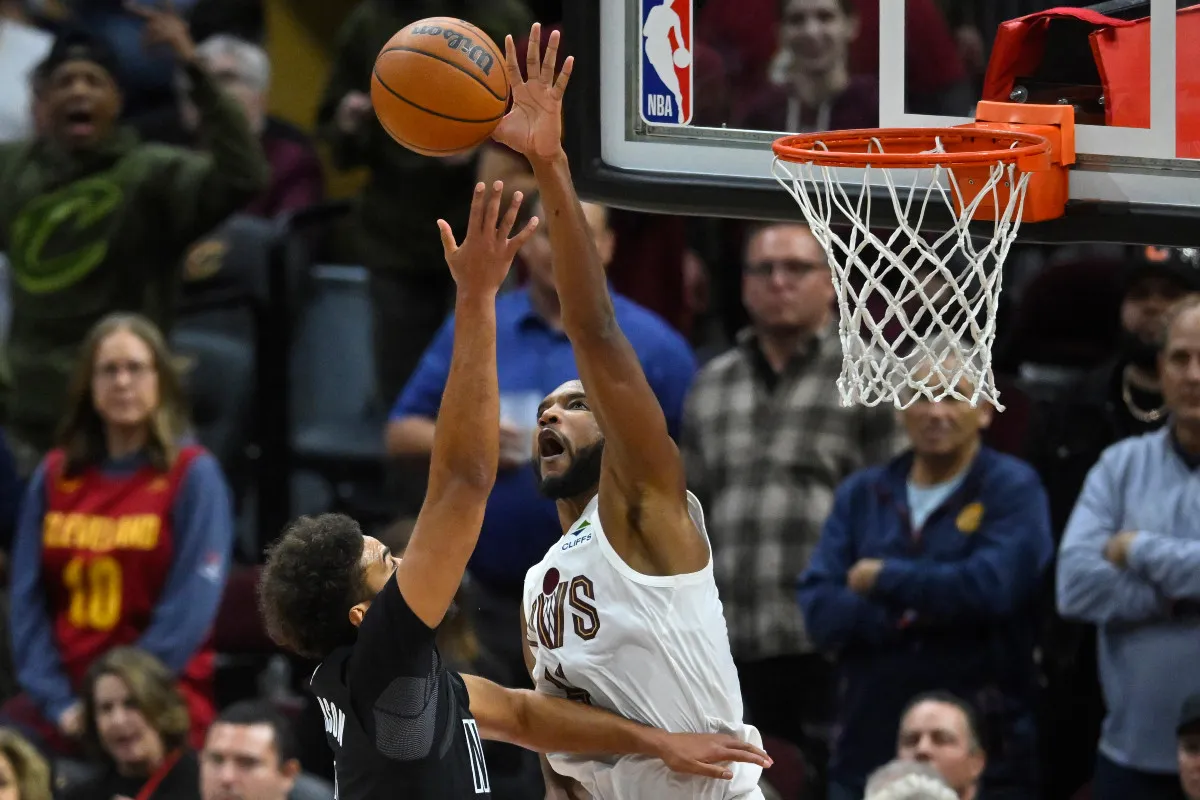 Evan Mobley avec les Cavaliers