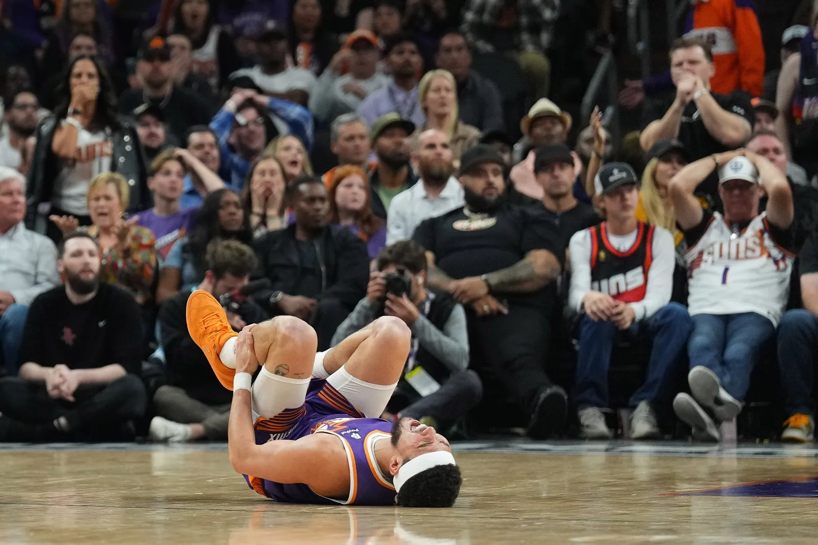 Devin Booker (Suns) blessé à la cheville