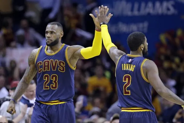 Kyrie Irving est tombé sous le charme de LeBron James