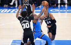 Pour Julian Champagnie, les Spurs doivent « rendre les coups » pour protéger Wemby