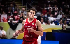 Dwight Powell a bronzé cet été
