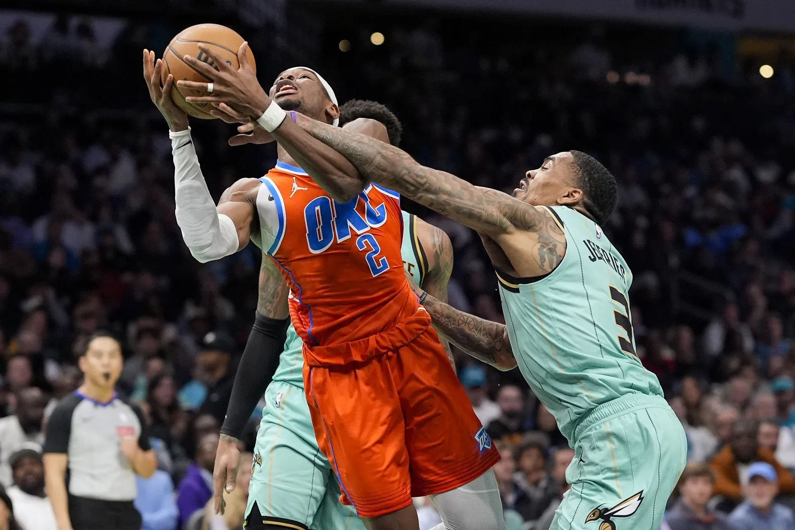 Le Thunder face aux Hornets