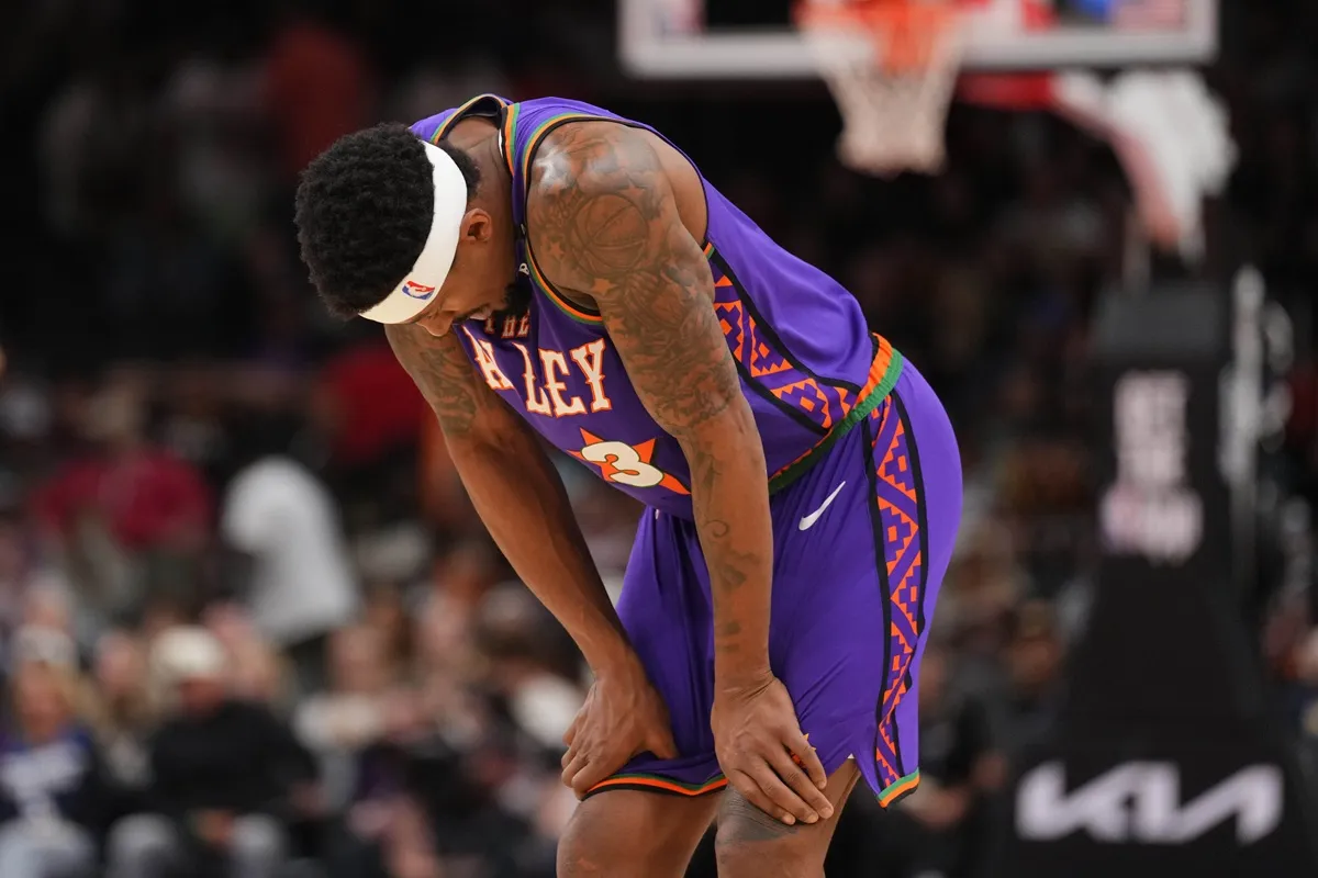 Bradley Beal (Suns) contre les Wolves