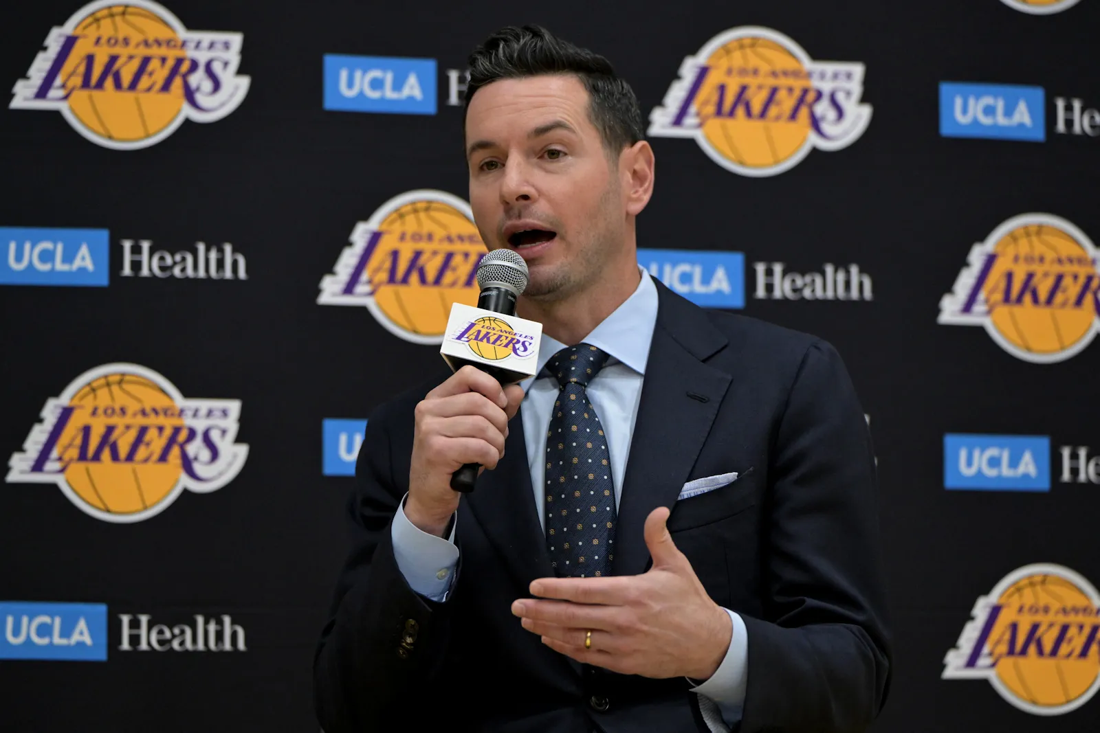 JJ Redick : « Je me pince tous les jours en réalisant que j'entraîne les Lakers »