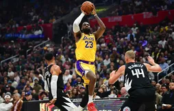 LeBron James renverse les Clippers !