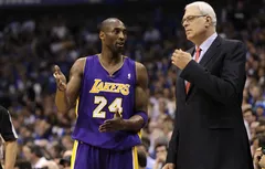 Phil Jackson compare encore Kobe Bryant et Michael Jordan