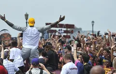 Plus de 1.3 million de personnes à Cleveland pour la parade des Cavaliers
