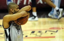 Tim Duncan n’a pas pu résister à l’envie de réaliser le “repeat”