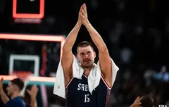 Nikola Jokic, Novak Djokovic et les médaillés serbes accueillis en héros à Belgrade