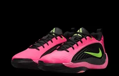 Deux coloris pour la Giannis Immortality 5