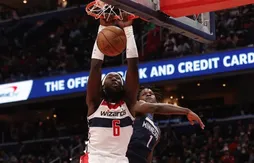 Montrezl Harrell montre la voie face aux Wolves