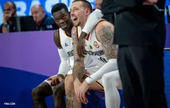 Un incident sans conséquence entre Daniel Theis, Dennis Schröder et Gordon Herbert