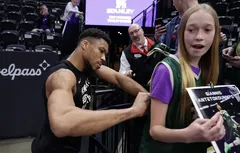 Le jour où Giannis Antetokounmpo a acheté son propre maillot… sans être reconnu