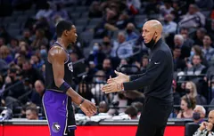 Les Kings ne chercheraient pas de nouveau coach…