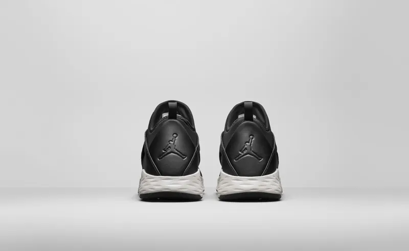 881465-005_A5_Pair_Heels_65985