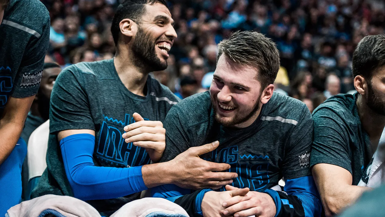 Salah Mejri et Luka Doncic