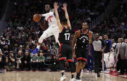 Les Pistons se rapprochent des playoffs en résistant à Kawhi Leonard