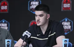 NCAA | “Player of The Year” cette saison, Zach Edey retourne à Purdue