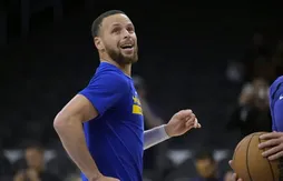 Stephen Curry, troisième lauréat du « Kareem Abdul-Jabbar Award »
