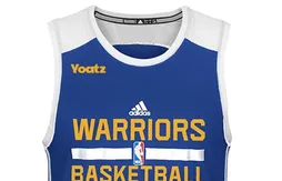 Golden State : une marque de yaourt sur les maillots d’entraînement