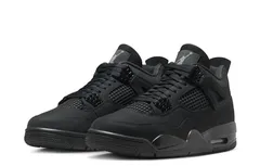 La Air Jordan 4 « Black Cat » retombe sur ses pattes