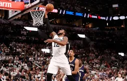 Les Spurs fêtent Tim Duncan avec une victoire