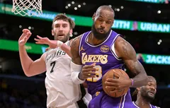 Luke Kornet parodie les rumeurs sur LeBron James avec un message vocal « fuité »