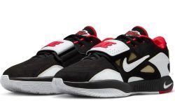 La LeBron 21 « Prisme 93 » voyage dans le temps