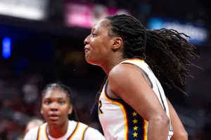 Kelsey Mitchell signe la saison la plus prolifique de l’histoire