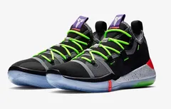 Nike : la Kobe AD continue de jouer sur les fluo