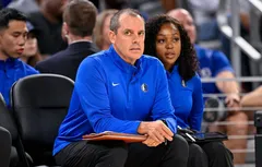 Frank Vogel apporte lui aussi les leçons du titre des Lakers au banc des Mavs