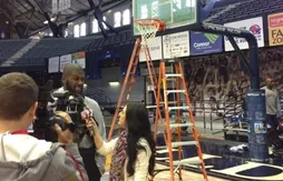 Atlanta : Ivan Johnson fissure un panier à l’entraînement