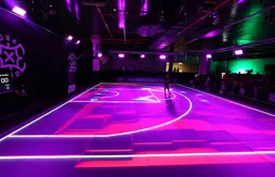 La FIBA autorise les terrains en verre LED pour ses compétitions