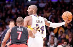 Kobe Bryant , 1er joueur à plus de 30 000 points, 6 000 rebonds et 6 000 passes en carrière
