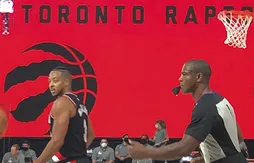 Pour des questions sanitaires, les arbitres ont de nouveaux sifflets