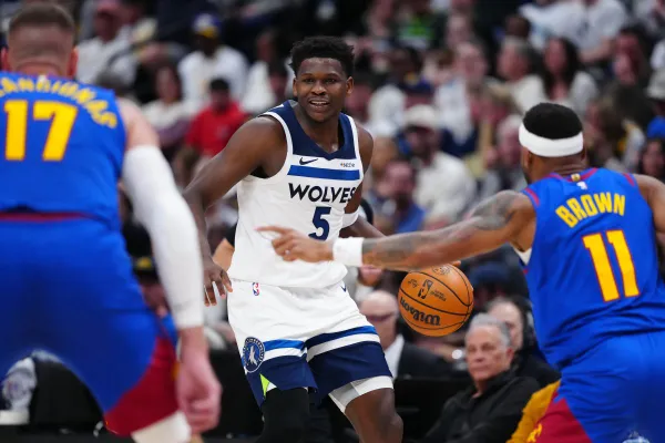 Le collectif des Wolves s’offre les Nuggets