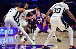 Victor Wembanyama décevant, les Lakers arrachent la victoire face aux Spurs