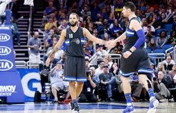 Nikola Vucevic et Evan Fournier se disent les mots bleus