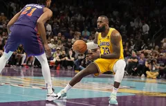 Les Lakers arrachent leur première victoire à l’extérieur à Phoenix !