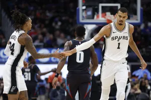 Invincibles depuis 9 matches, les Spurs gagnent à Detroit !