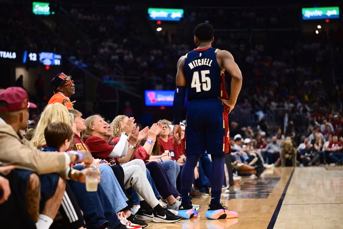 Donovan Mitchell prolonge aux Cavs pour 273 millions de dollars !