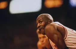 Le 17 mai 1993, Michael Jordan inscrit « The Shot II » et élimine encore les Cavaliers
