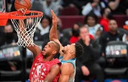 Quand Giannis Antetokounmpo n’hésite pas à contrer Khris Middleton