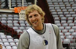 Interview Dirk Nowitzki : “on est une bande de vétérans emmenée par un fossile”
