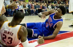 Joel Embiid drague toujours LeBron James