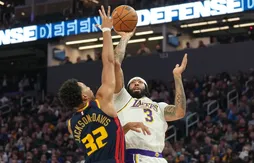 Le duo Anthony Davis – LeBron James maîtrise les Warriors