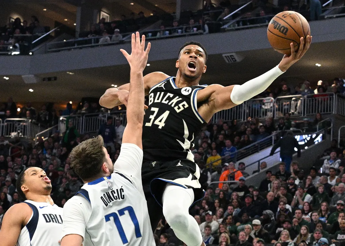 Giannis Antetokounmpo Bucks